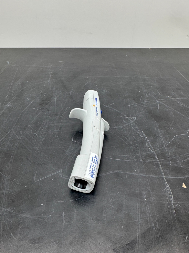 Image of Eppendorf Repeater E3 Electronic Multi-Dispenser Pipette